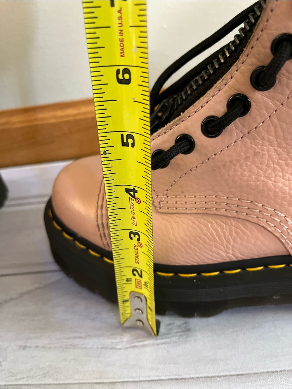 Women’s Dr. Martens Sinclair peach beige nappa & black chunky platform boots. 6 - Picture 11 of 16